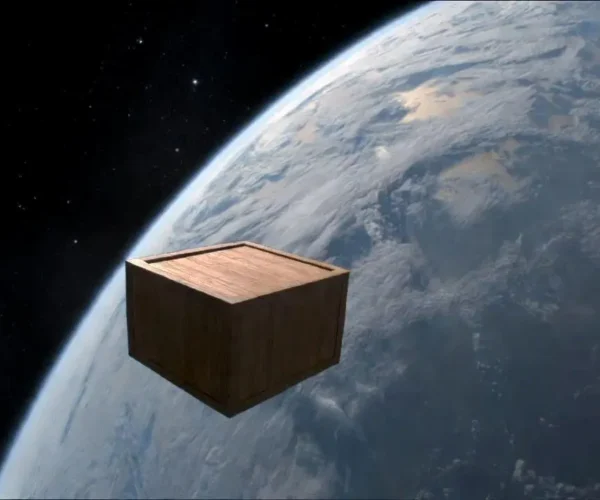 Japón lanza una caja de madera al espacio para combatir la basura espacial